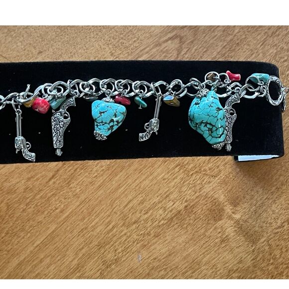Vintage 80's Chunky Charm Bracelet Turquoise Chunks, Western Silvertone FABulous - Picture 4 of 8